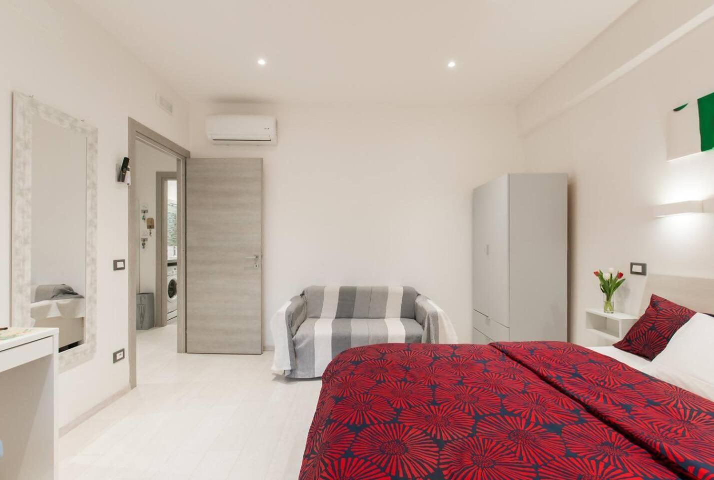 Romeeyes Apartment Rom