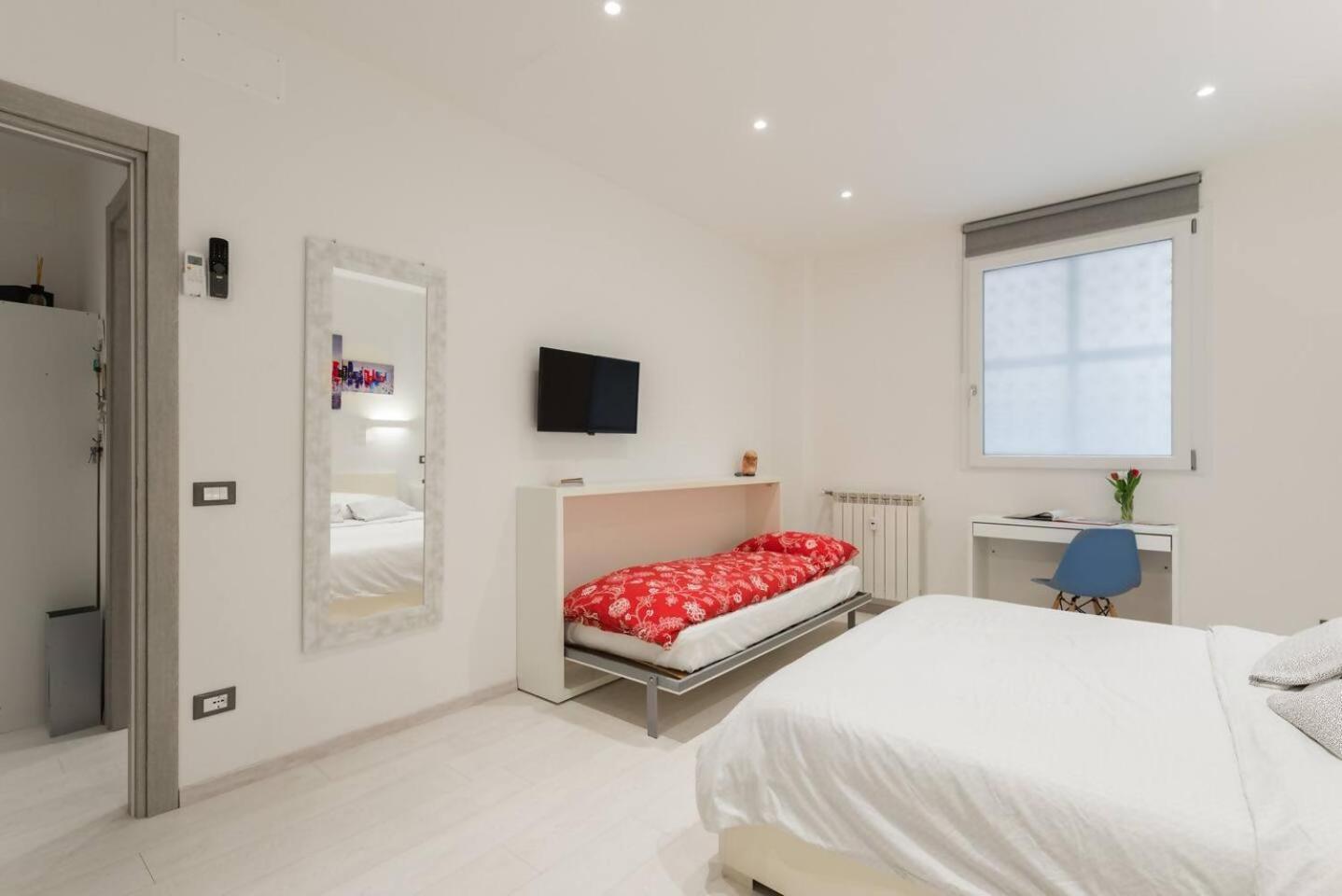 Romeeyes Apartment *
